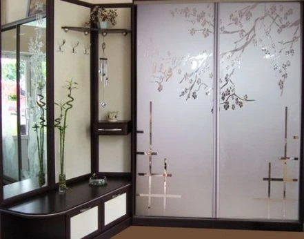 Tuffen Glass Window Design
