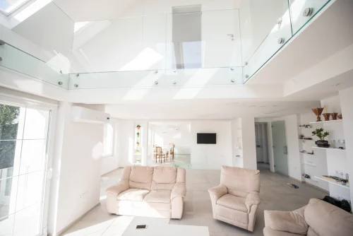 high ceiling homes