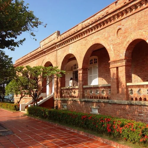 Why Telangana Architectural Style Is Perfect For Airy & Comfortable Living