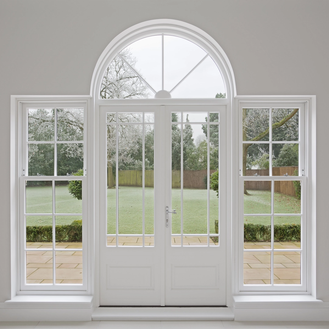 VILLA-DOOR