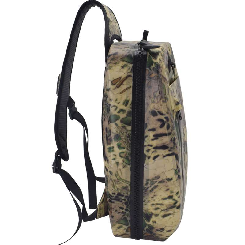 Lightweight waterproof fly fish shoulder bag 10L suppliers