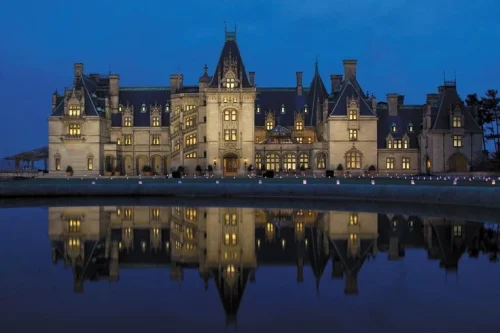Top 15 Biggest Houses in the World in 2025
