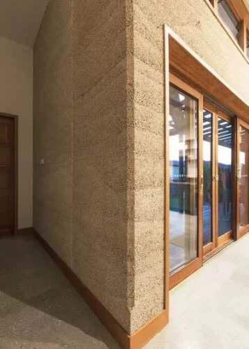 natural materials for humid climate