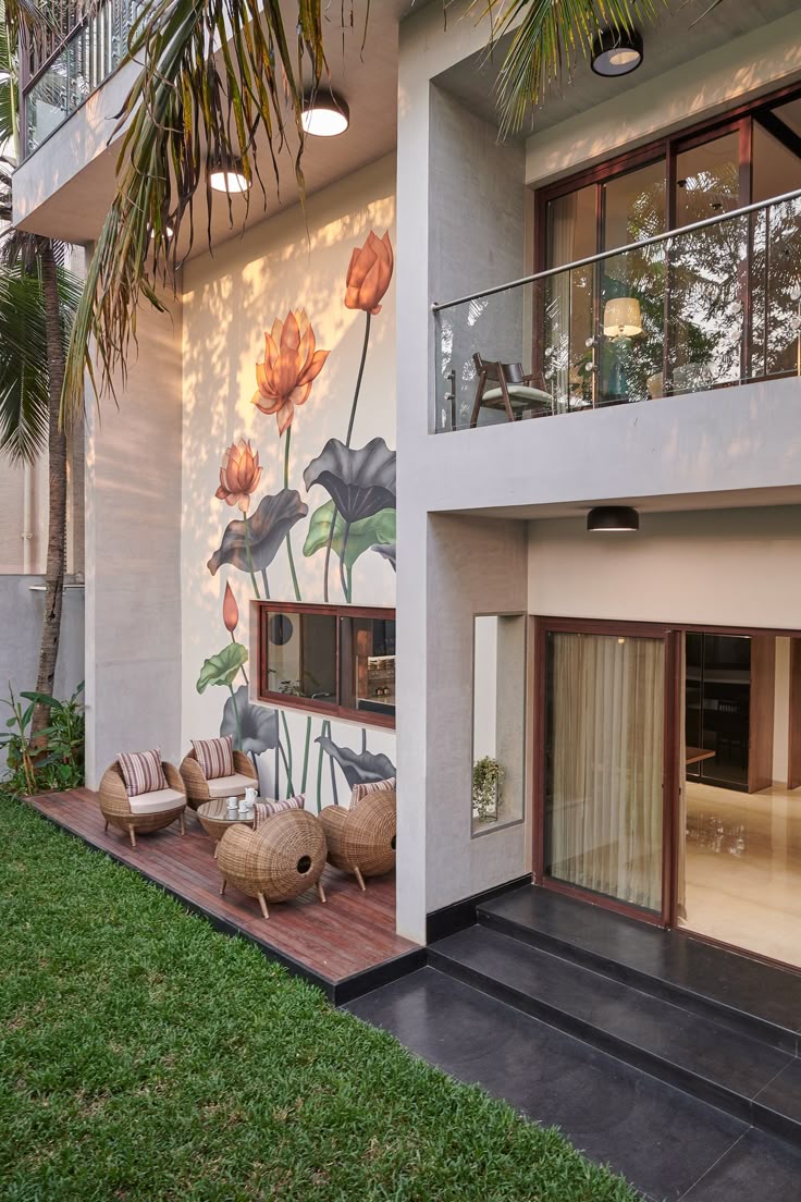Traditional vs Modern Interiors 