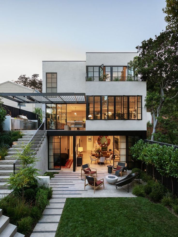 Traditional vs Modern Interiors 