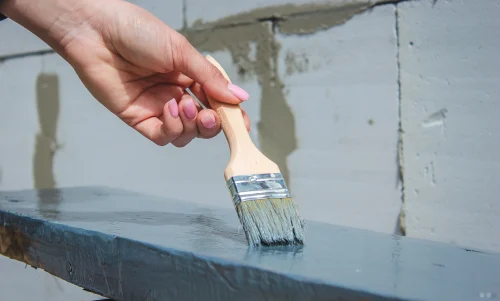 How to stop a roof leaking