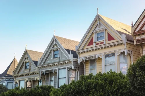 Villas vs Row Houses