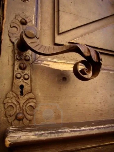 Type of door handle