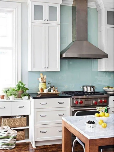 Easy Maintenance for Lacquered glass
